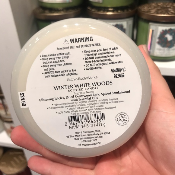 Winter white woods candle bath and body works - Picture 2 of 2